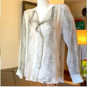 Kenar Size XL Python Snakeskin Print Blouse Top - Cream/Neutral Color